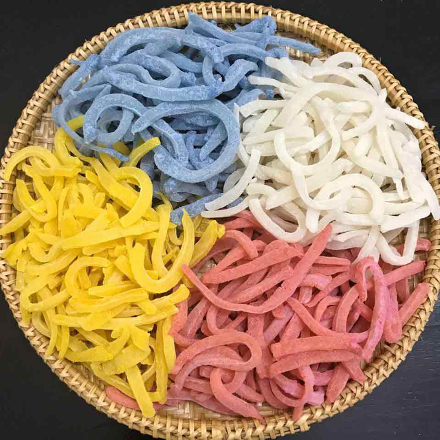 Mứt dừa – hương trái miền Tây - Ảnh 2.
