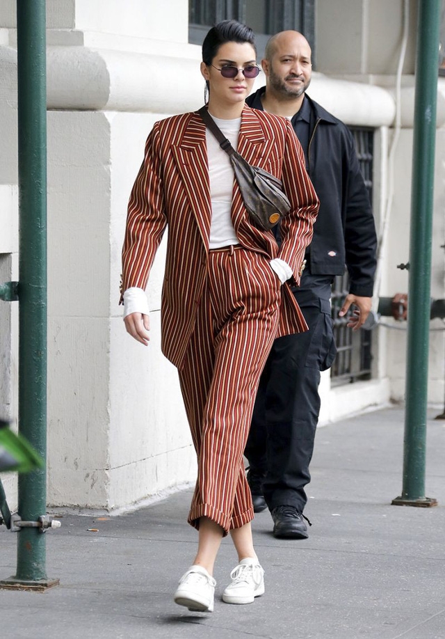 Fanny pack vẫn tiếp tục được săn lùng - Ảnh 9.