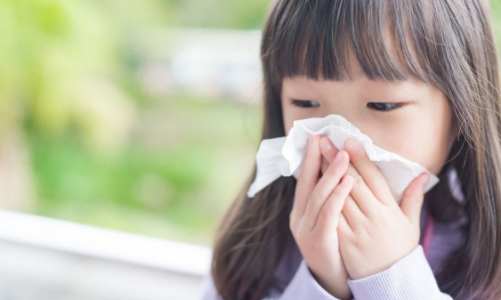 Cảnh giác với biến chứng viêm cơ tim do cúm mùa ở trẻ nhỏ