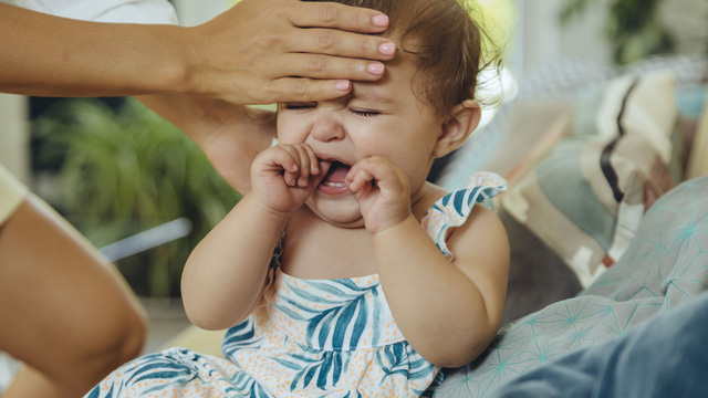 Trẻ sơ sinh dùng kháng sinh nhiều có thể suy giảm tăng trưởng - Ảnh 1.