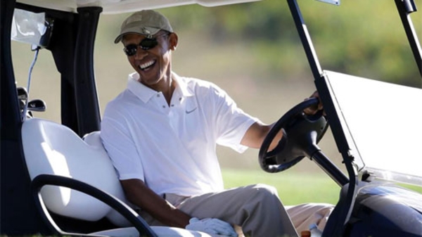 Obama hứng chỉ trích vì đi nghỉ sau vụ nhà báo bị hành quyết