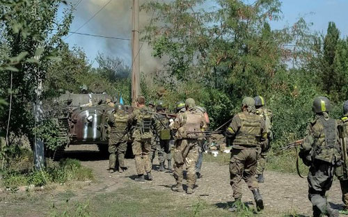 Moscow đã trao trả cho Kiev 63 lính Ukraine bị bắt trên lãnh thổ Nga hôm thứ Tư vừa rồi - Ảnh: Reuters.<br>