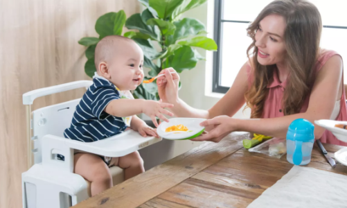 Top 5 ghế ăn dặm được các bà mẹ yêu thích