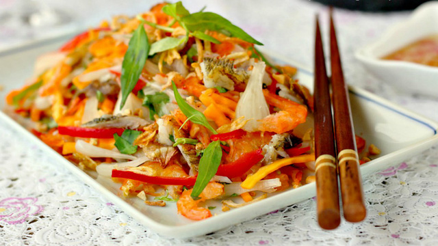 Về Cà Mau, bỏ miệng tôm khô… - Ảnh 3.