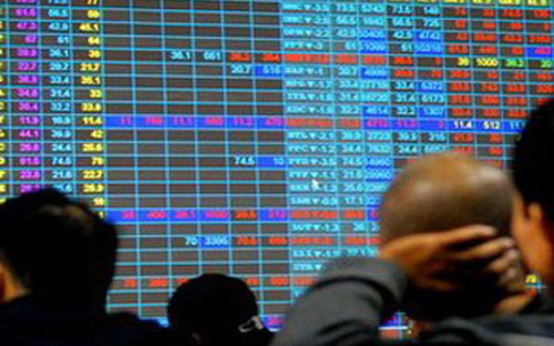 Giao dịch trên sàn chứng khoán.<br>