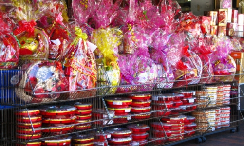 Đa dạng thị trường giỏ quà Tết