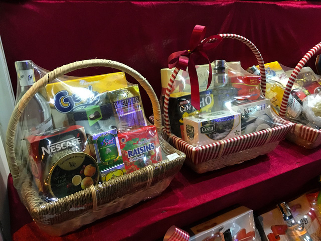 Đa dạng thị trường giỏ quà Tết - Ảnh 2.