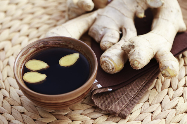 Mách bạn những cách giữ ấm mùa đông - Ảnh 2.