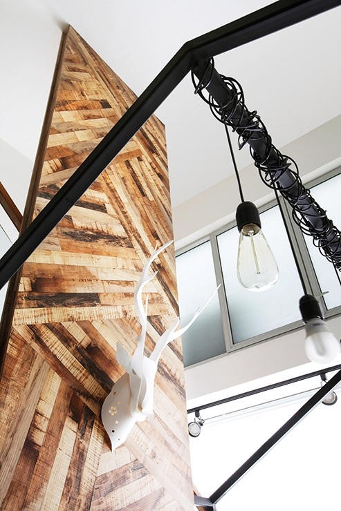 Những mảng tường gỗ gây ấn tượng mạnh - Ảnh 5.