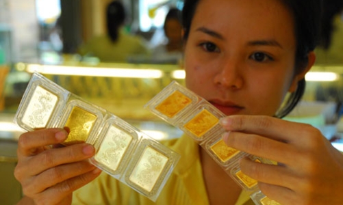 Công an được tặng bằng khen vì giúp bình ổn thị trường vàng