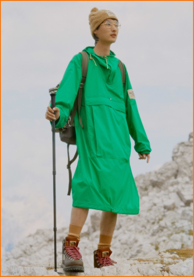 BST thời trang dã ngoại của Gucci và The North Face - Ảnh 1.