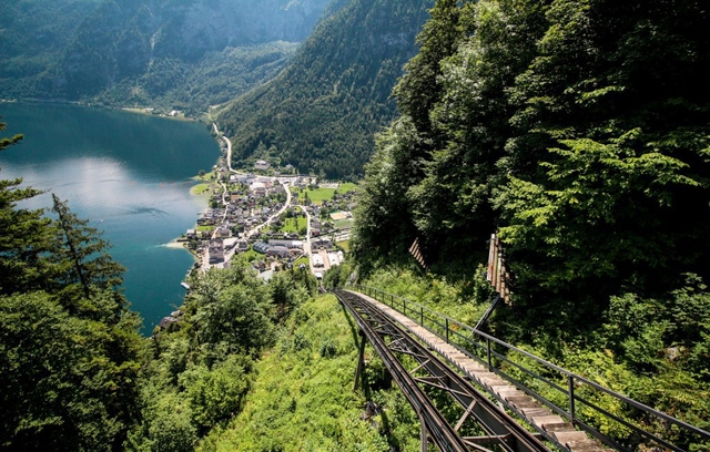 Làng cổ Hallstatt: cổ tích 7.000 năm vẫn tồn tại - Ảnh 15.