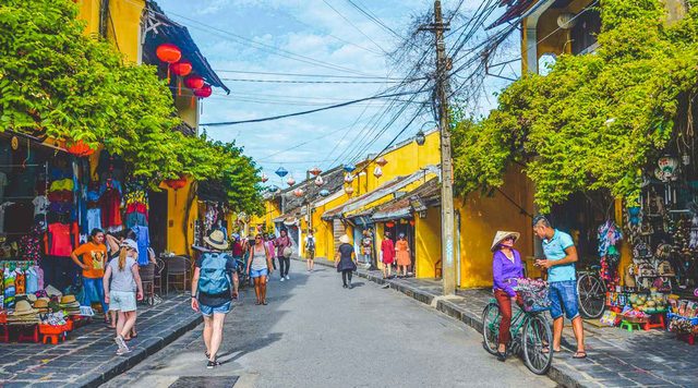 Việt Nam có 3 thành phố lọt top 10 chi tiêu rẻ nhất châu Á - Ảnh 3.