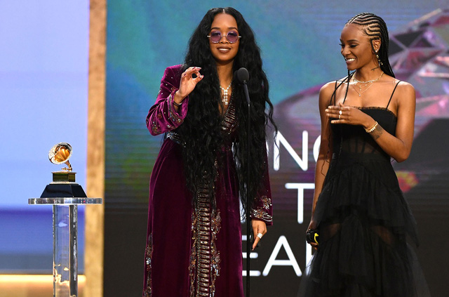 Beyoncé bội thu tại Lễ trao giải Grammy 2021 - Ảnh 1.