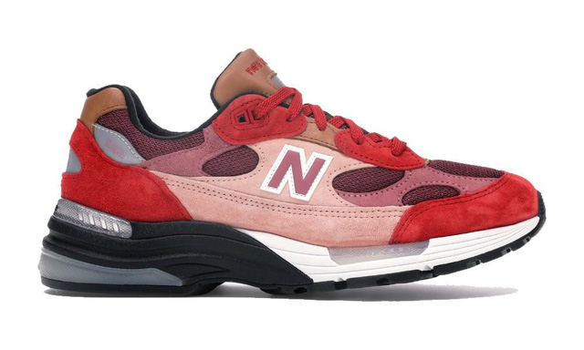 10 đôi giày sneakers bán chạy nhất năm 2020 - Ảnh 3.