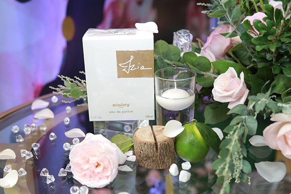 Sisley ra mắt nước hoa Izia - Eau De Perfume - Ảnh 3.