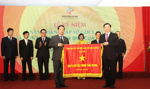 Huy động 586.000 tỷ đồng trái phiếu Chính phủ qua HNX