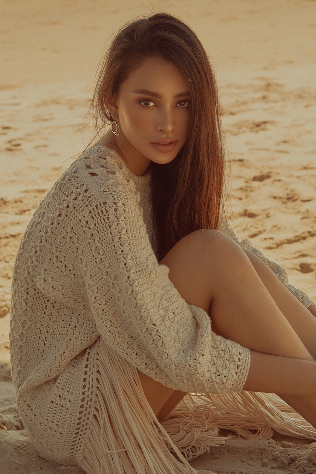 Hoa hậu Tiểu Vy lột xác trong bộ ảnh mới sau khi kết thúc nhiệm kỳ - Ảnh 3.