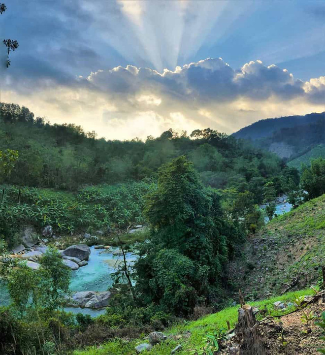 8 địa điểm để bạn làm quen với trekking tại Việt Nam - Ảnh 14.