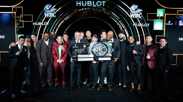 Chiếc đồng hồ Hublot độc bản khắc dòng chữ Việt Nam - Ảnh 1.