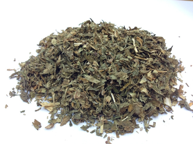 Dưỡng da và bồi bổ khí huyết với cây ích mẫu - Ảnh 3.