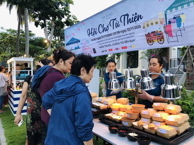 Hội chợ từ thiện gây quỹ ủng hộ miền Trung tại The Secret Côn Đảo - Ảnh 1.