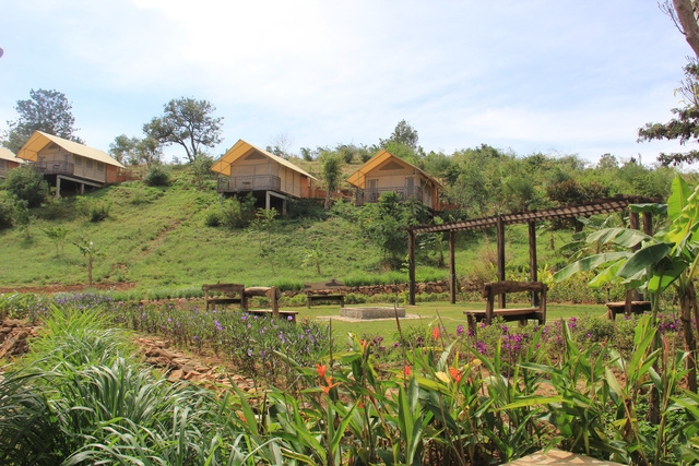Một Tây Nguyên dung dị tại Lak Tented Camp - Ảnh 2.