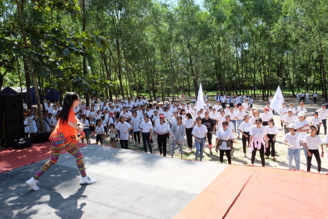 Hưởng ứng Ngày hội Sức khỏe Toàn cầu 2019 - Ảnh 2.