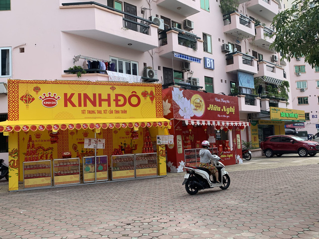 Thị trường bánh Trung thu bắt đầu nhộn nhịp - Ảnh 1.