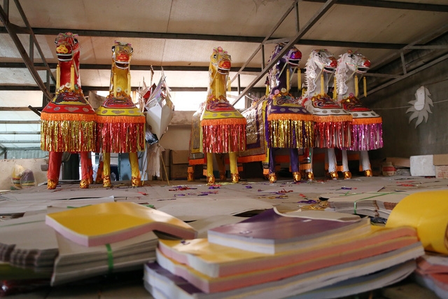 Làng nghề Phúc Am lặng lẽ đón tháng Vu lan - Ảnh 4.