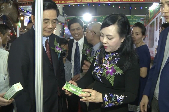 Dầu ngải Vitophar - Sản phẩm nâng tầm cây ngải cứu - Ảnh 4.