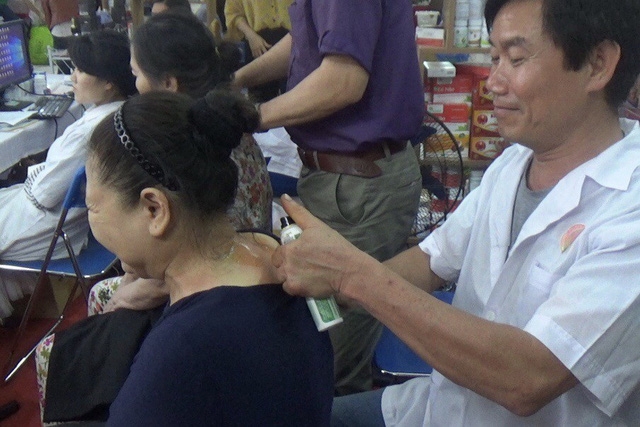 Dầu ngải Vitophar - Sản phẩm nâng tầm cây ngải cứu - Ảnh 1.