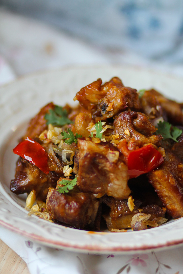 Món sườn rim me đưa cơm ngày nắng nóng - Ảnh 2.