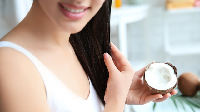 Lợi ích tuyệt vời của dầu dừa cho tóc của bạn - Ảnh 1.