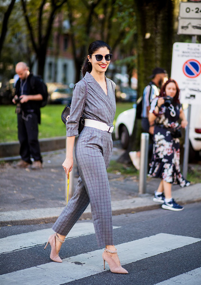 Jumpsuit: bộ đồ bay cho mùa hè - Ảnh 9.
