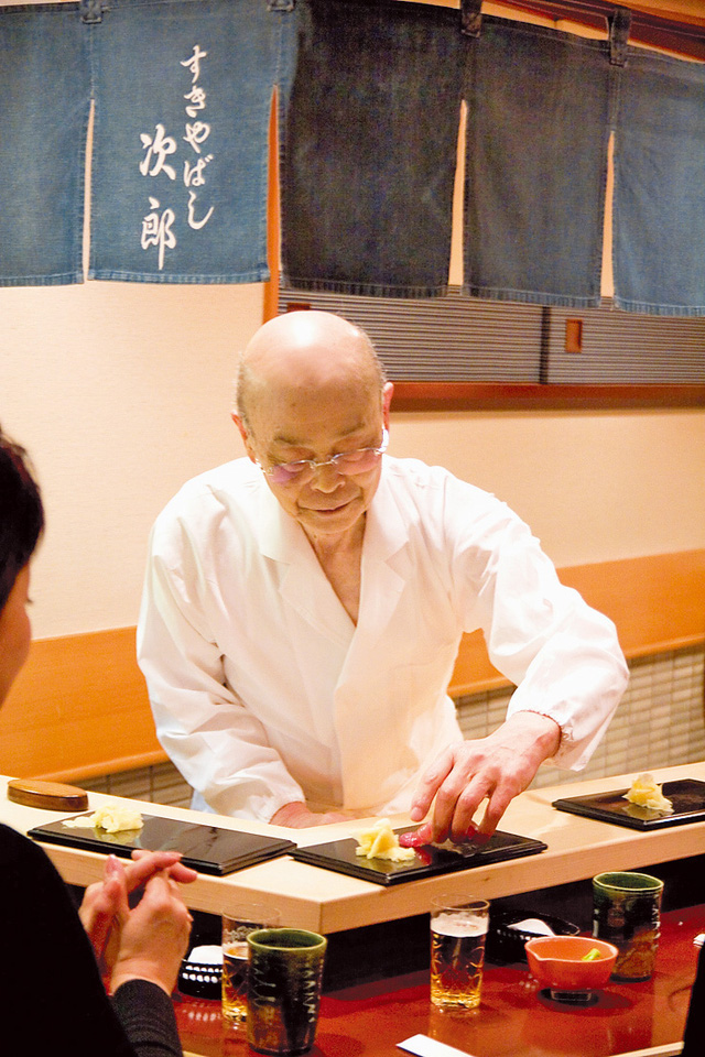 Câu chuyện về nhà hàng sushi ngon nhất thế giới vừa bị tước sao Michelin - Ảnh 5.