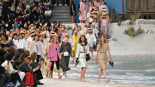 Bố già làng mốt Karl Lagerfeld: câu chuyện về một huyền thoại - Ảnh 4.