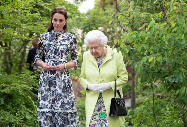 Diện váy vintage như công nương Kate Middleton, bạn đã biết cách chưa? - Ảnh 15.