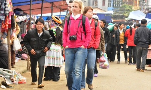 Hàng loạt đối tượng sắp được miễn thị thực vào Việt Nam