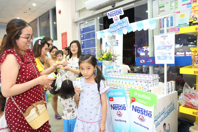 Nestlé Việt Nam giới thiệu sữa nước ít đường - Ảnh 1.