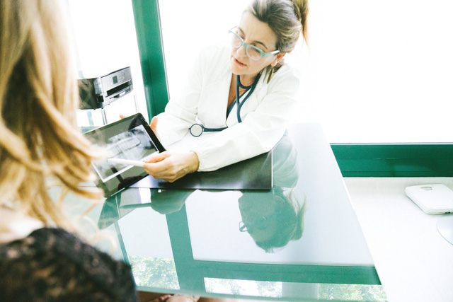 9 xét nghiệm nên làm khi khám sức khỏe tiền hôn nhân - Ảnh 3.