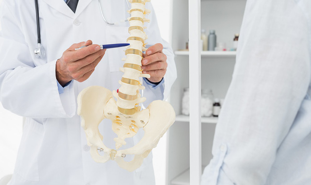 3 nguyên nhân thoái hóa khớp ở người trẻ - Ảnh 3.