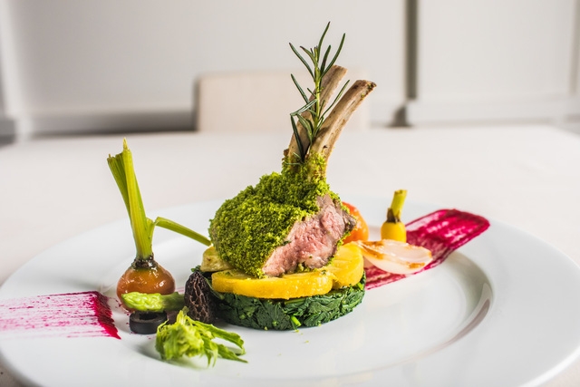 Nhiều chương trình khuyến mãi mới được giới thiệu nhằm kích cầu du lịch - Ảnh 2.