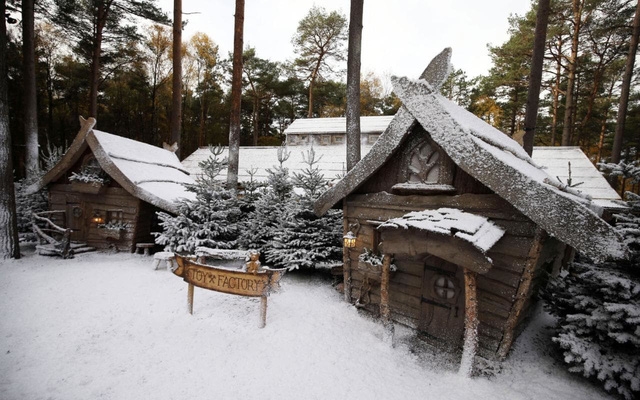 Thăm ngôi làng của ông già Noel giữa mùa Giáng sinh - Ảnh 12.