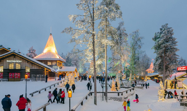 Thăm ngôi làng của ông già Noel giữa mùa Giáng sinh - Ảnh 3.