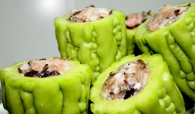 Món ngon thanh mát từ quả mướp đắng - Ảnh 3.