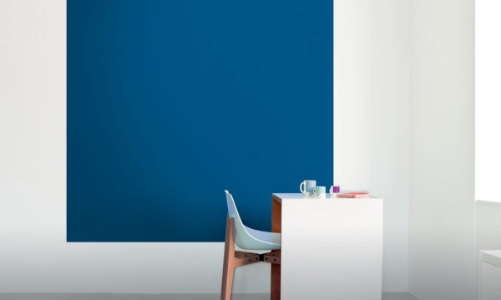 Lam cổ điển là gam màu của năm 2020