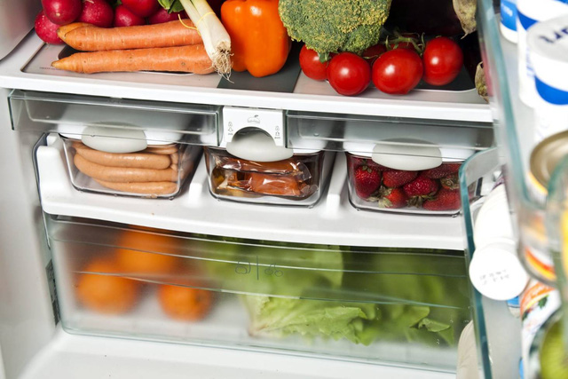 Đề phòng nhiễm khuẩn chéo trong tủ lạnh - Ảnh 2.