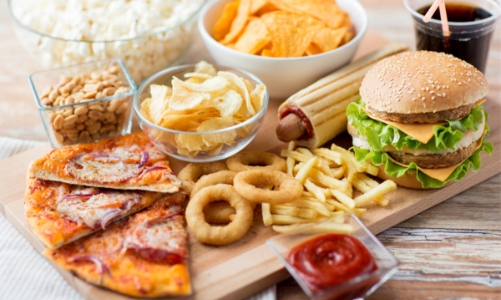 Những điều nên làm và tránh sau khi ăn thực phẩm có hàm lượng cholesterol cao