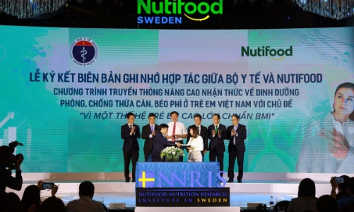 Nâng cao nhận thức về dinh dưỡng cho người dùng Việt